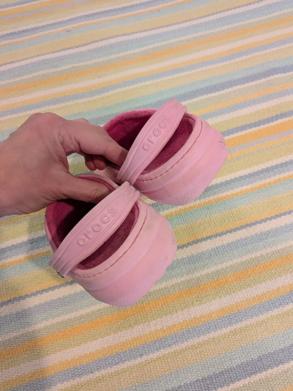 ⭐ Pink Lined Crocs size 12